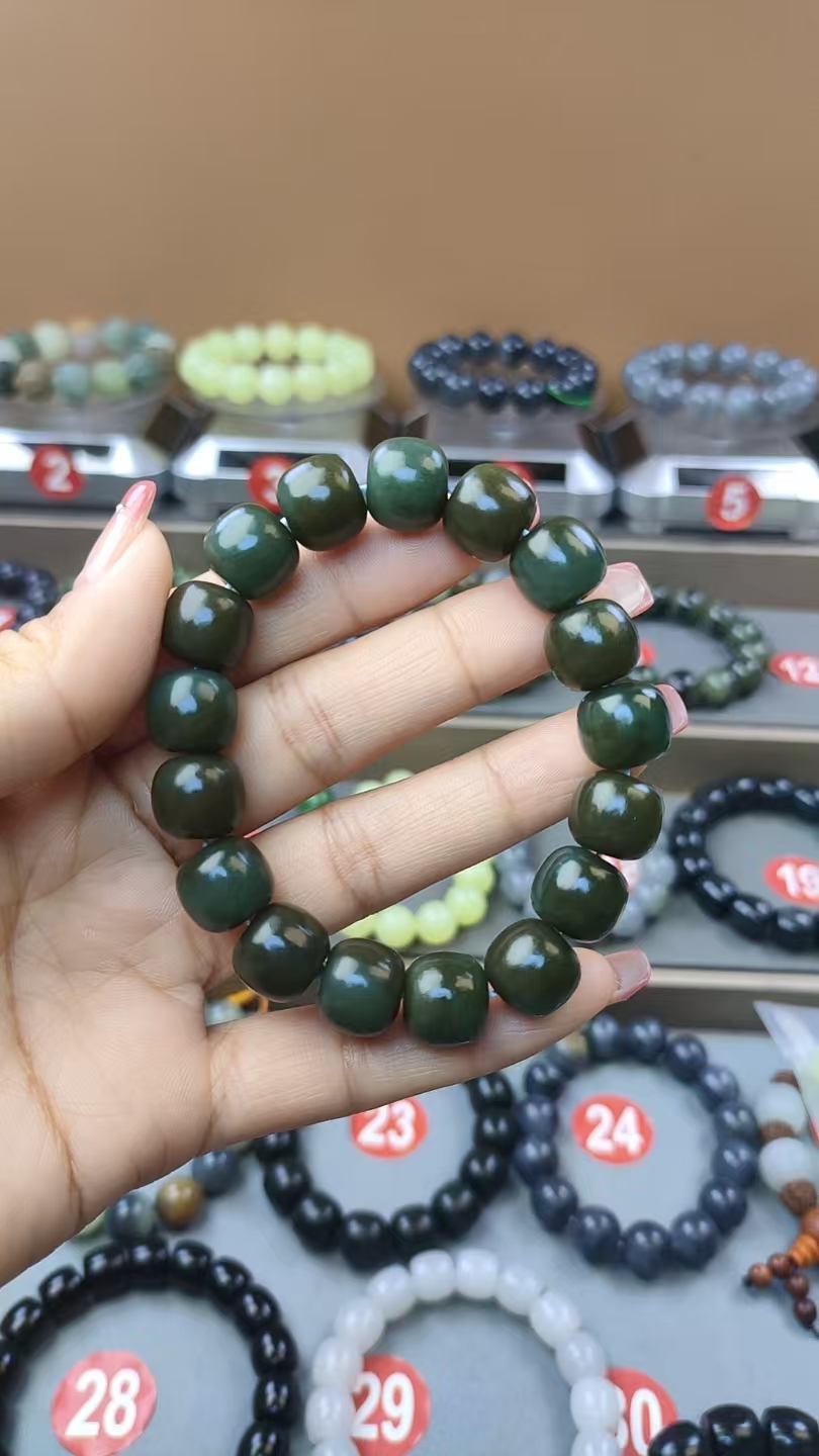 新疆和田玉且末带糖卡12