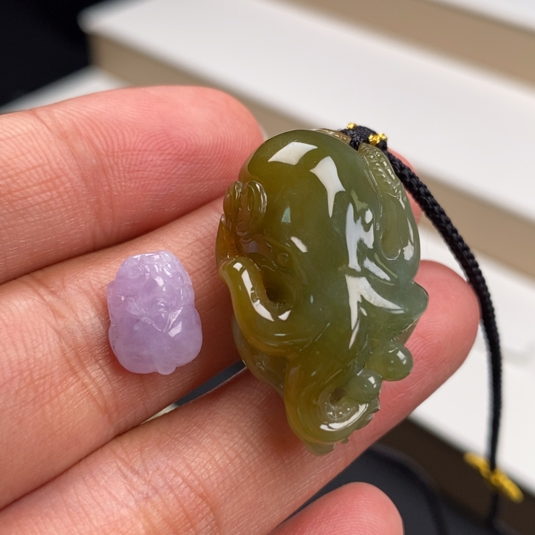 翡翠颈饰未镶嵌缅甸天然翡翠特色八方抓财