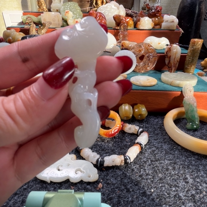 和田玉（糖玉）未镶嵌挂件