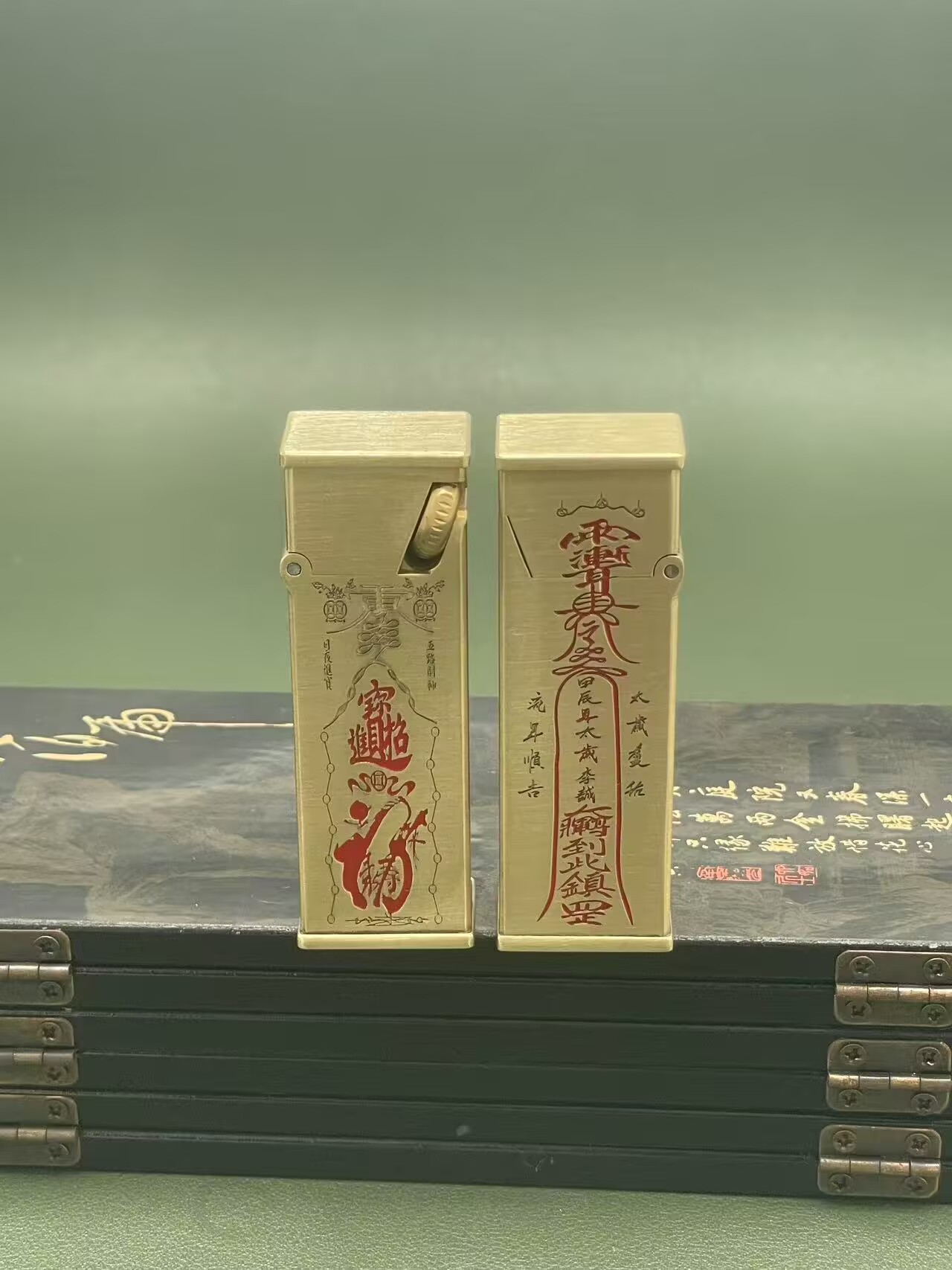 手工异形朗费罗黄铜煤油打火机个性创意雕刻朱砂聚财平安符复古机