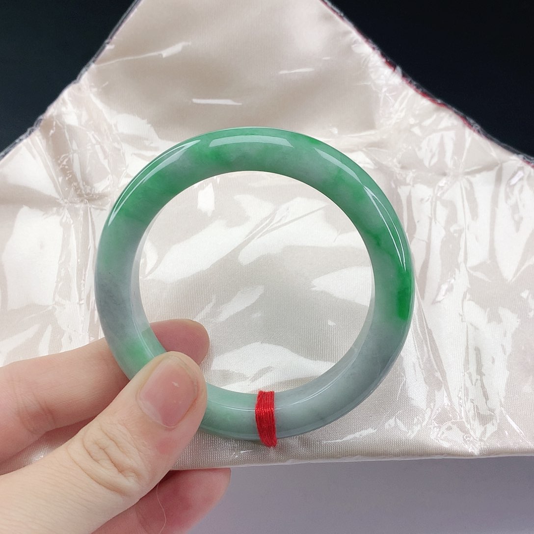 翡翠手镯未镶嵌翡翠254