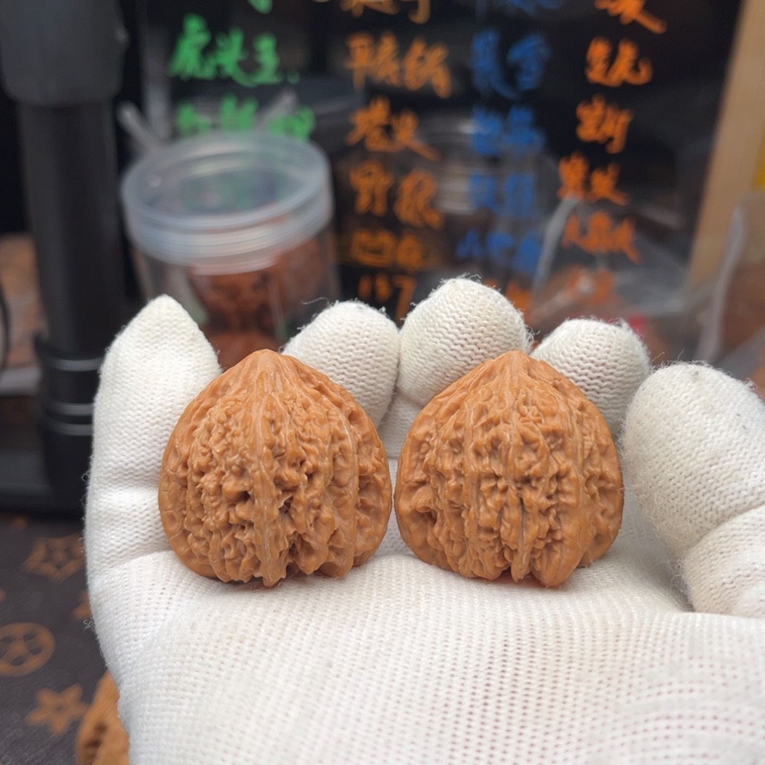 吊坠文玩核桃三角密