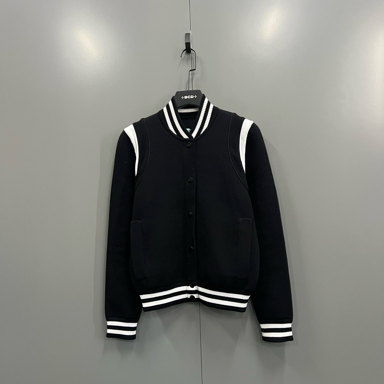 95新 Givenchy/纪梵希 （原）撞色背后logo飞行员夹克 M码 