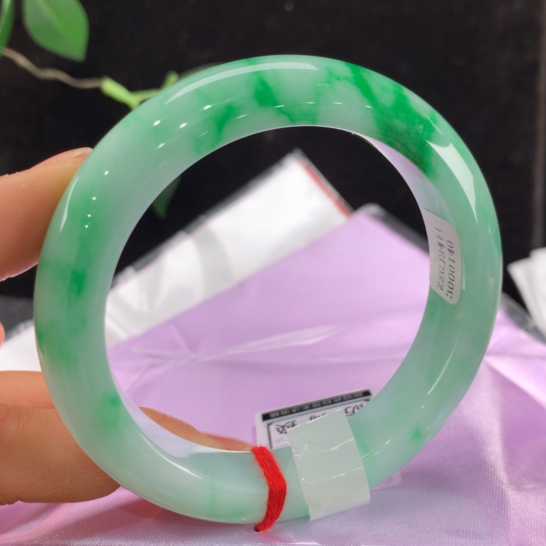 翡翠手镯未镶嵌111-0140