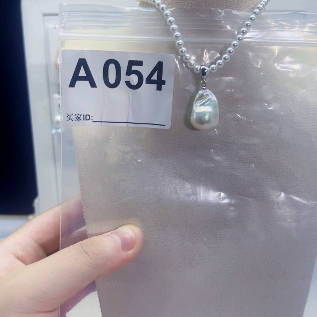 淡水珍珠合金颈饰