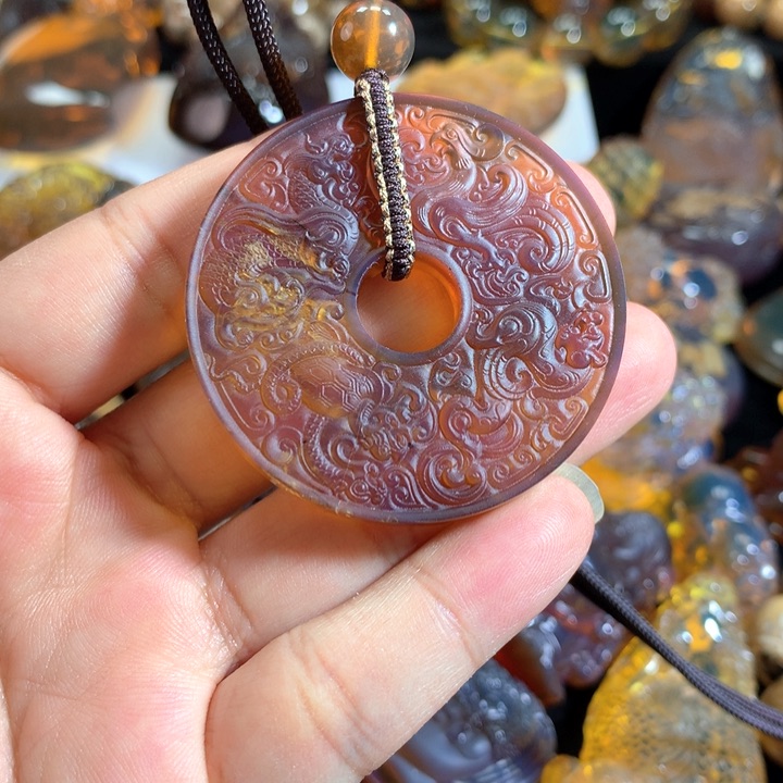 琥珀颈饰未镶嵌大*四大神兽