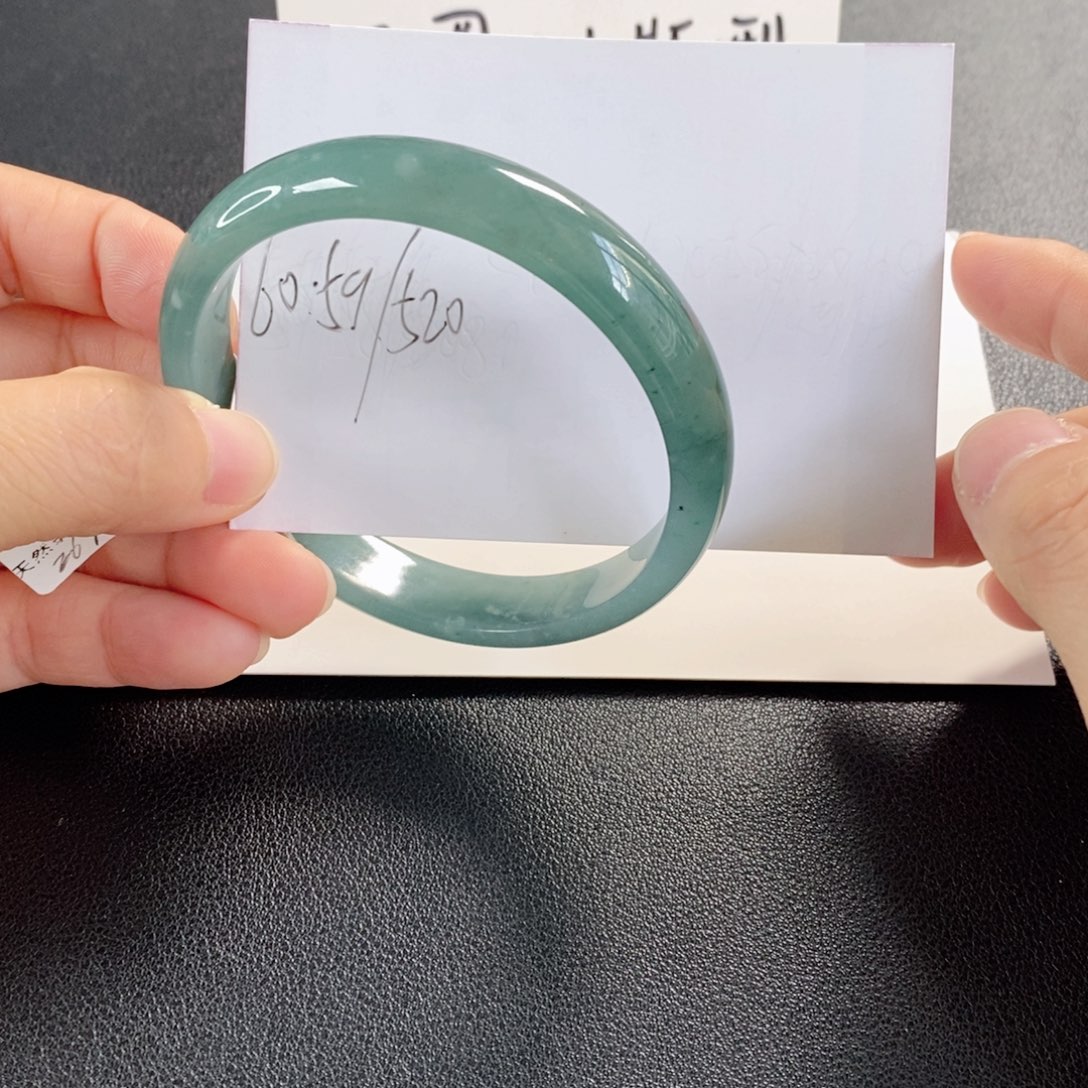 翡翠未镶嵌手镯天然翡翠