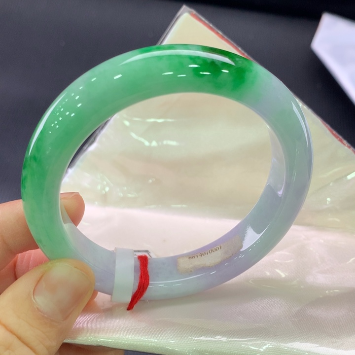 翡翠未镶嵌手镯正圈57