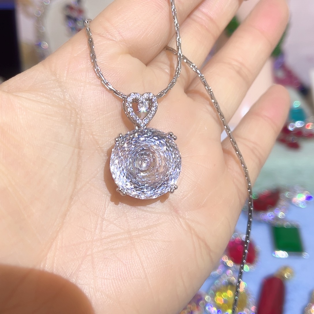 钨金璀璨夺目耀眼