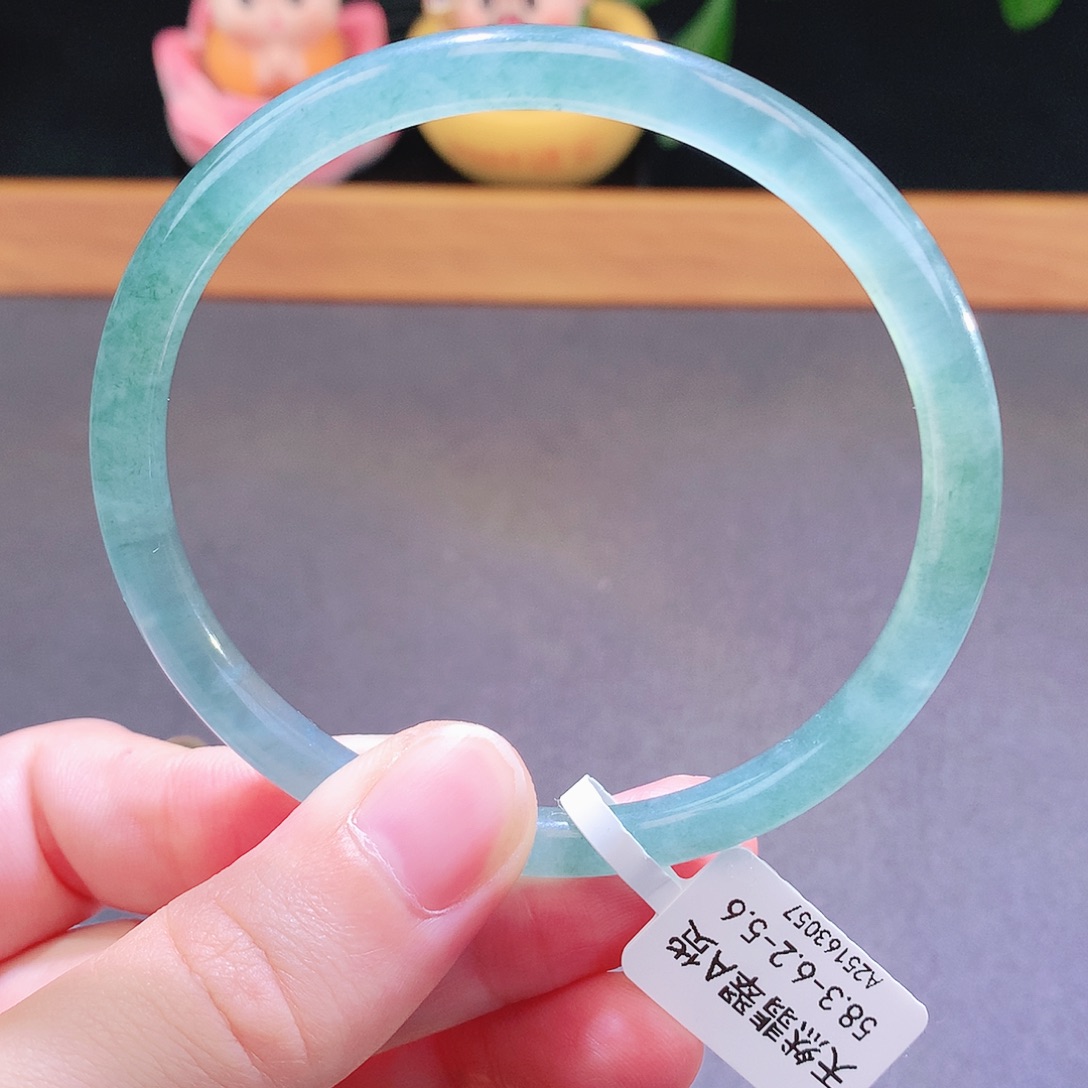 翡翠未镶嵌手镯天然翡翠