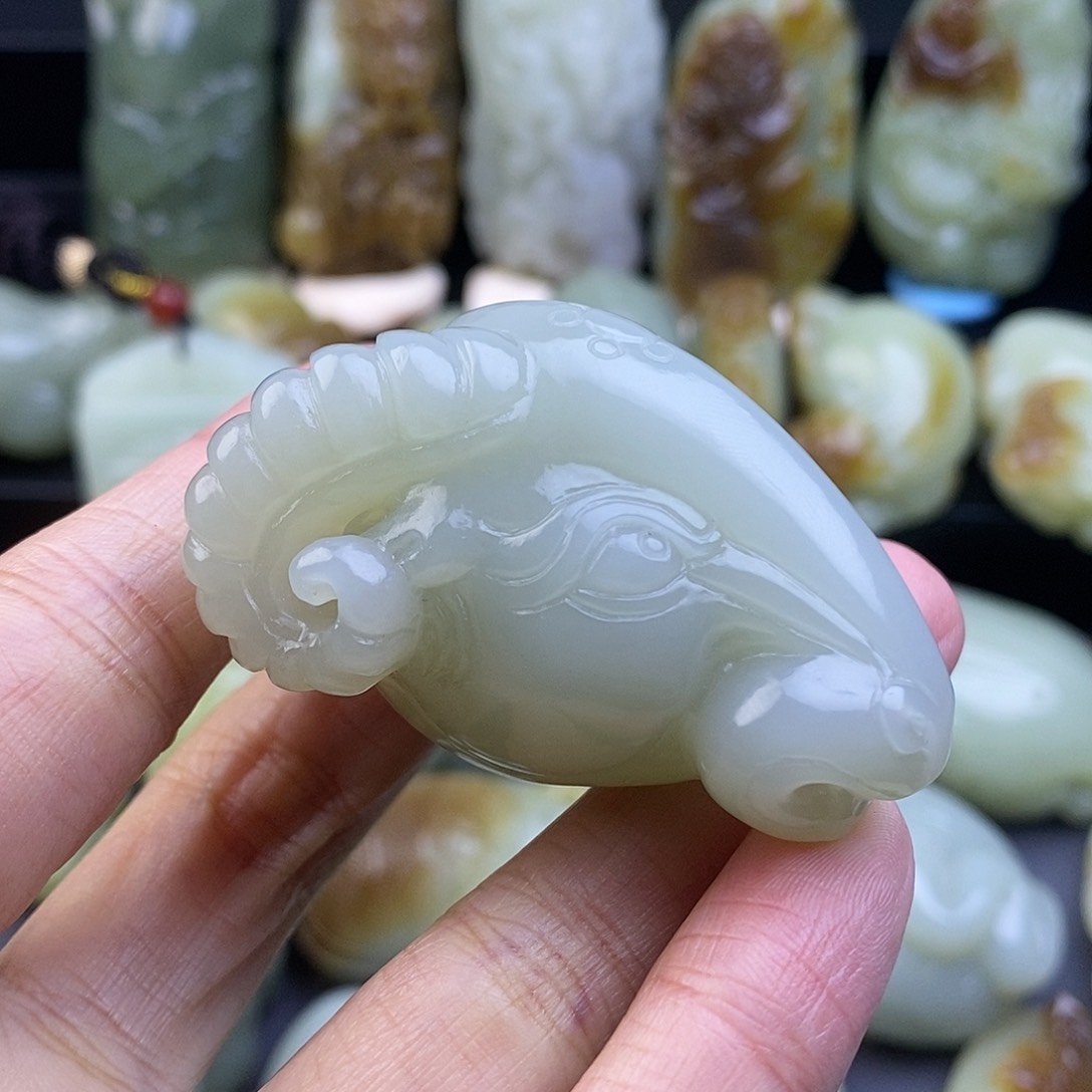 未镶嵌和田玉把件