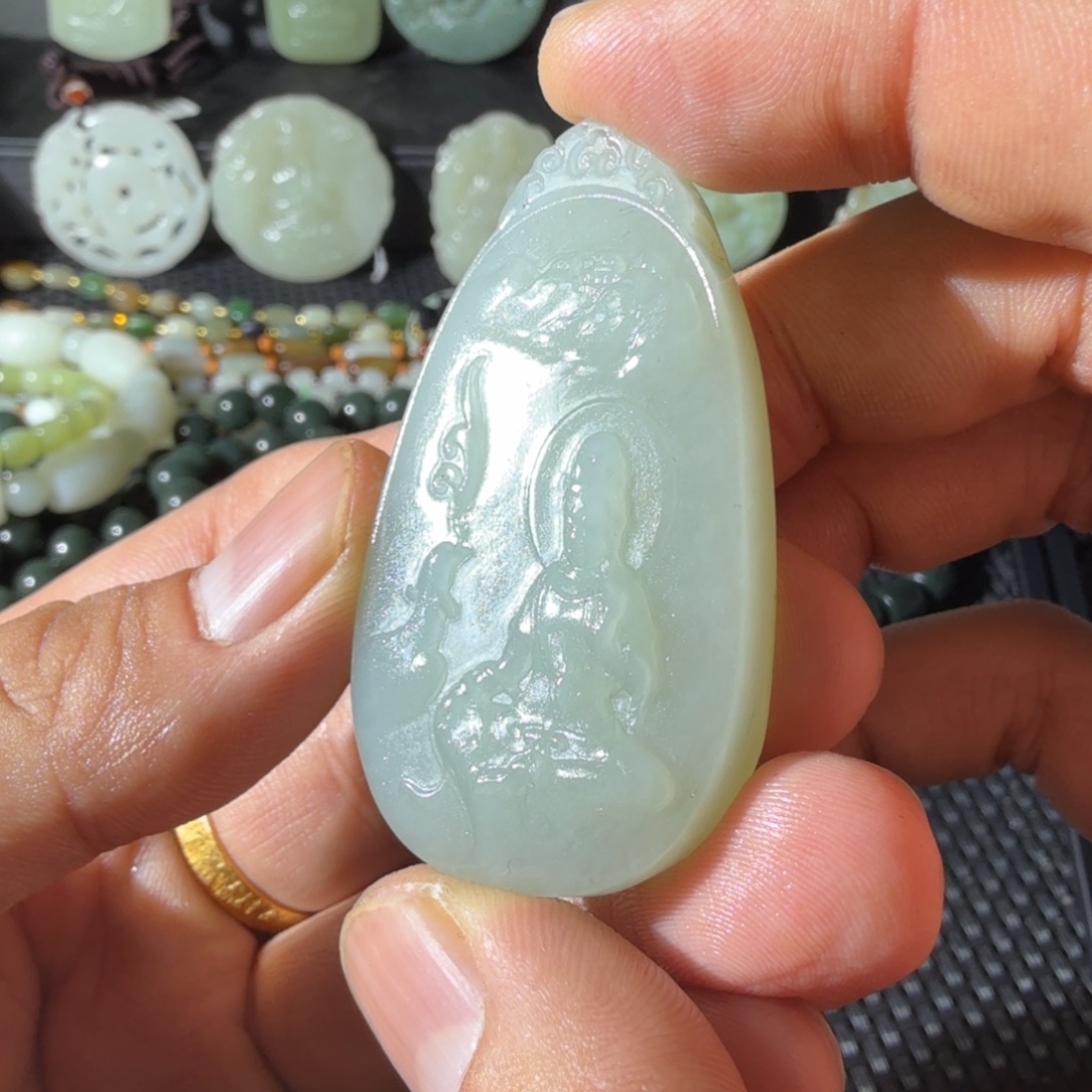 和田玉未镶嵌颈饰