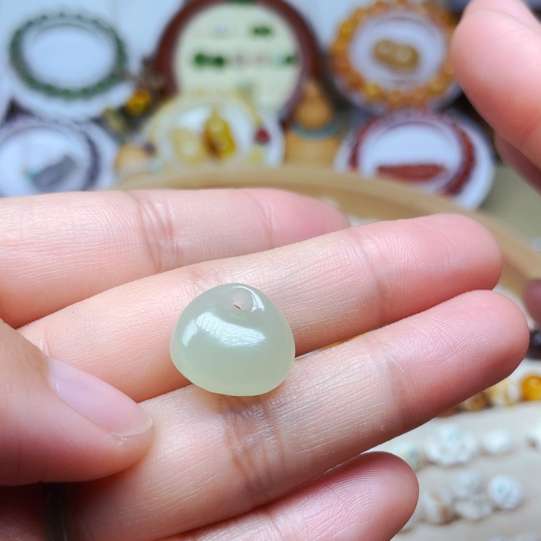 和田玉挂件未镶嵌订制