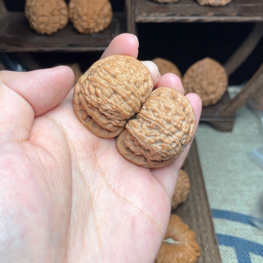 文玩核桃把件39白狮子