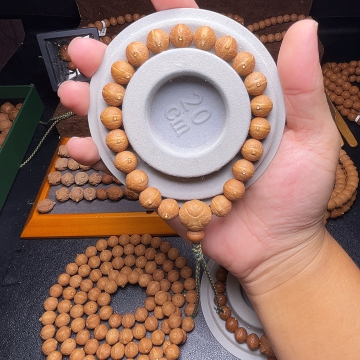 凤眼菩提手串12mm实心玉化皮