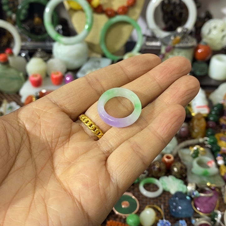 翡翠戒指未镶嵌嗨***?精品小件精品小件