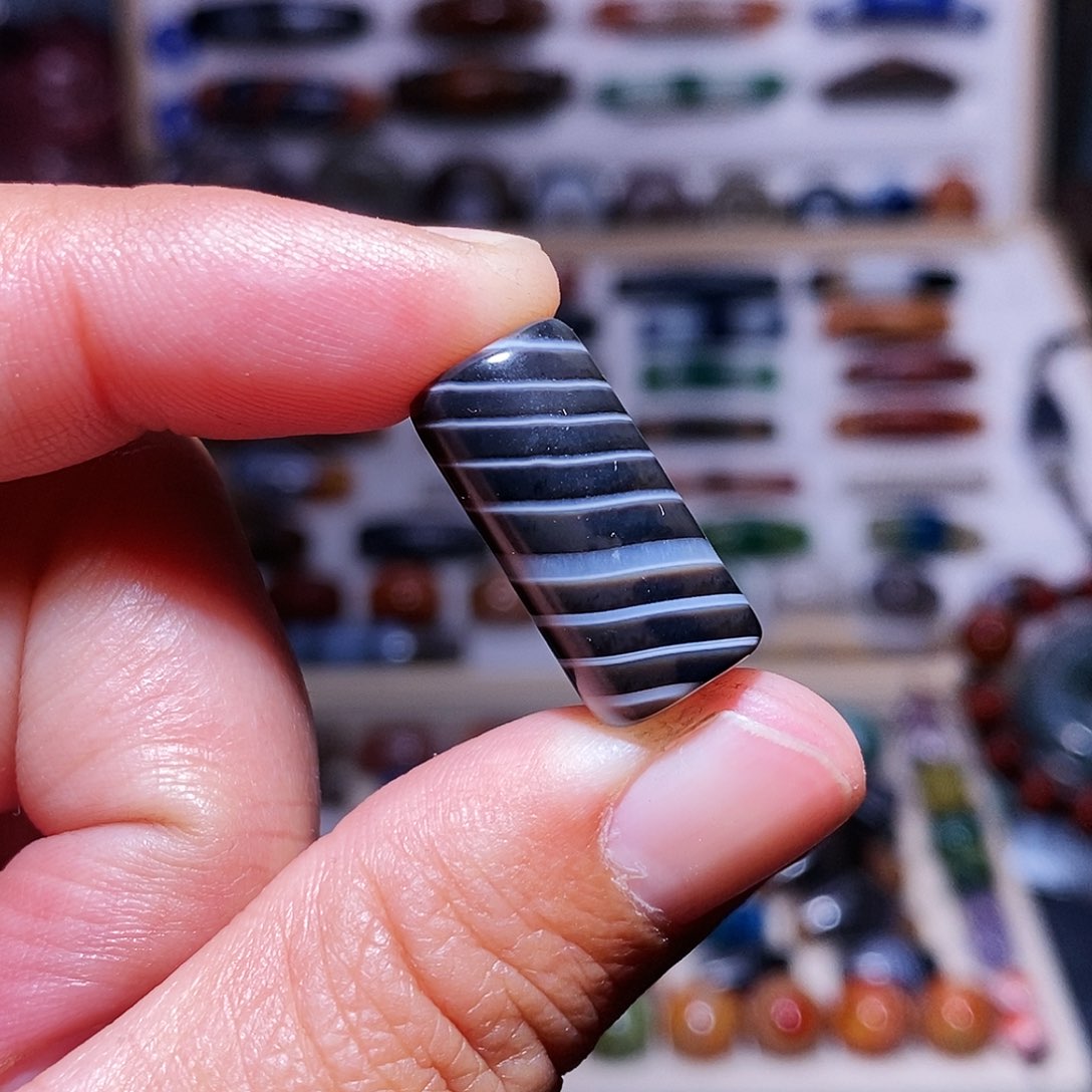 玛瑙吊坠未镶嵌…