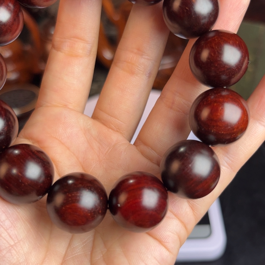 乱*印度小叶紫檀1.852克