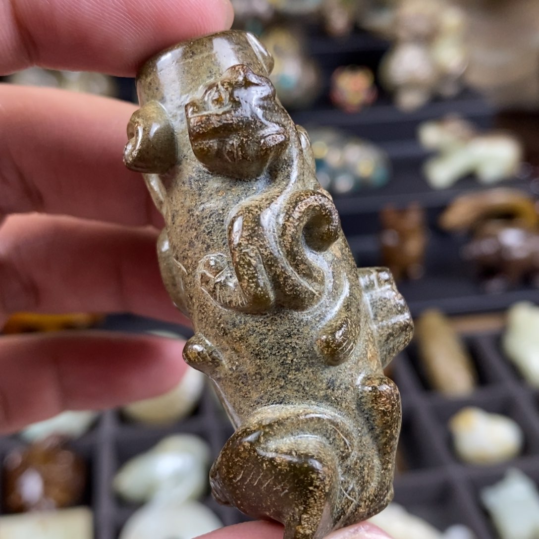 体***广和田玉未镶嵌挂件