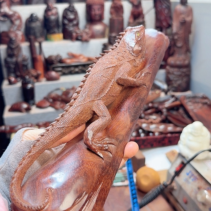 檀香紫檀（小叶紫檀）飘*