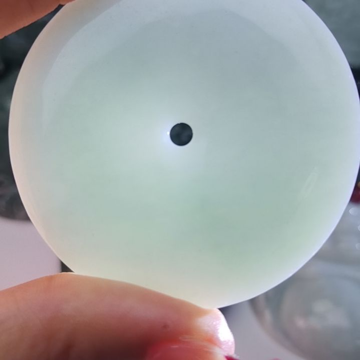 翡翠颈饰未镶嵌天然的A货翡翠多样性发货