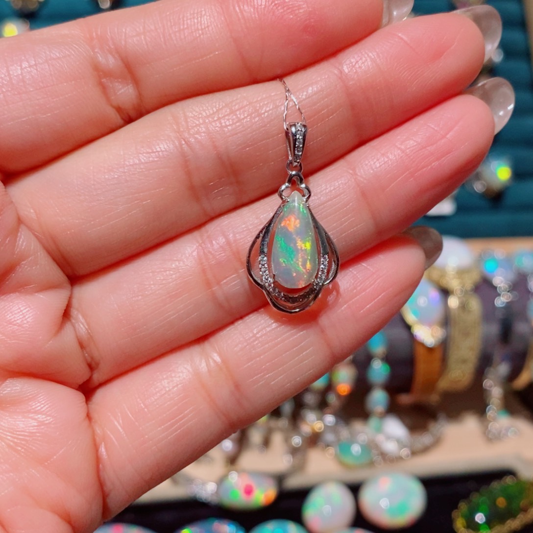 欧泊欧泊吊坠银S925镶嵌