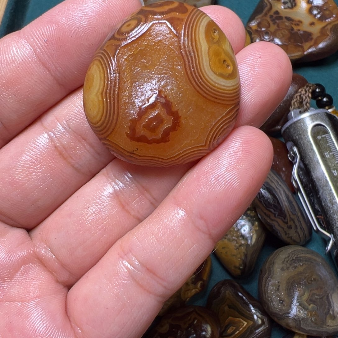 小***豆瓷片马达加斯加奇石