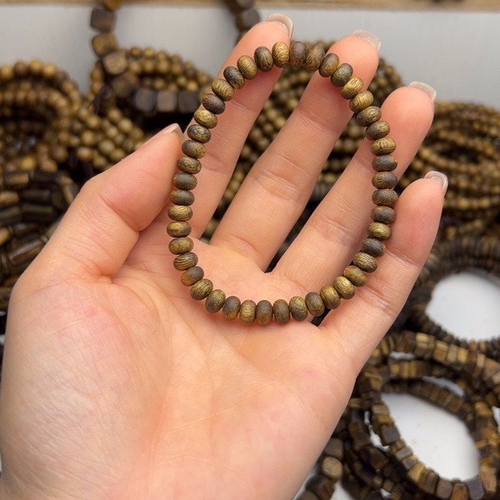 沉香沉香碎屑种植奇楠沉水浮 卡07，4克