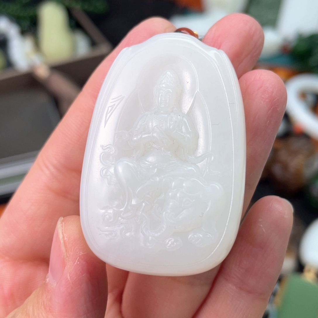 和田玉挂件18K金镶嵌