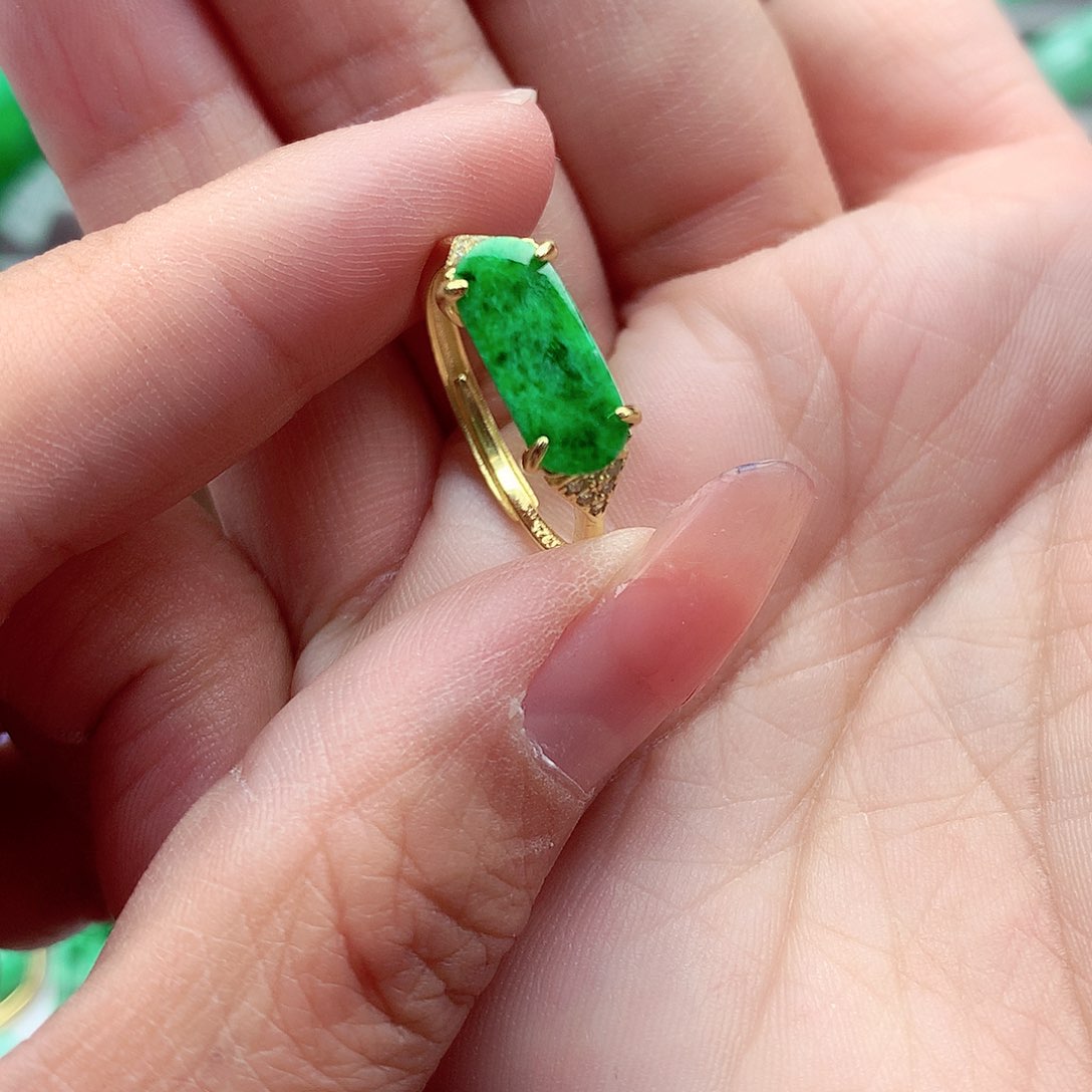 翡翠颈饰银S925镶嵌翡翠