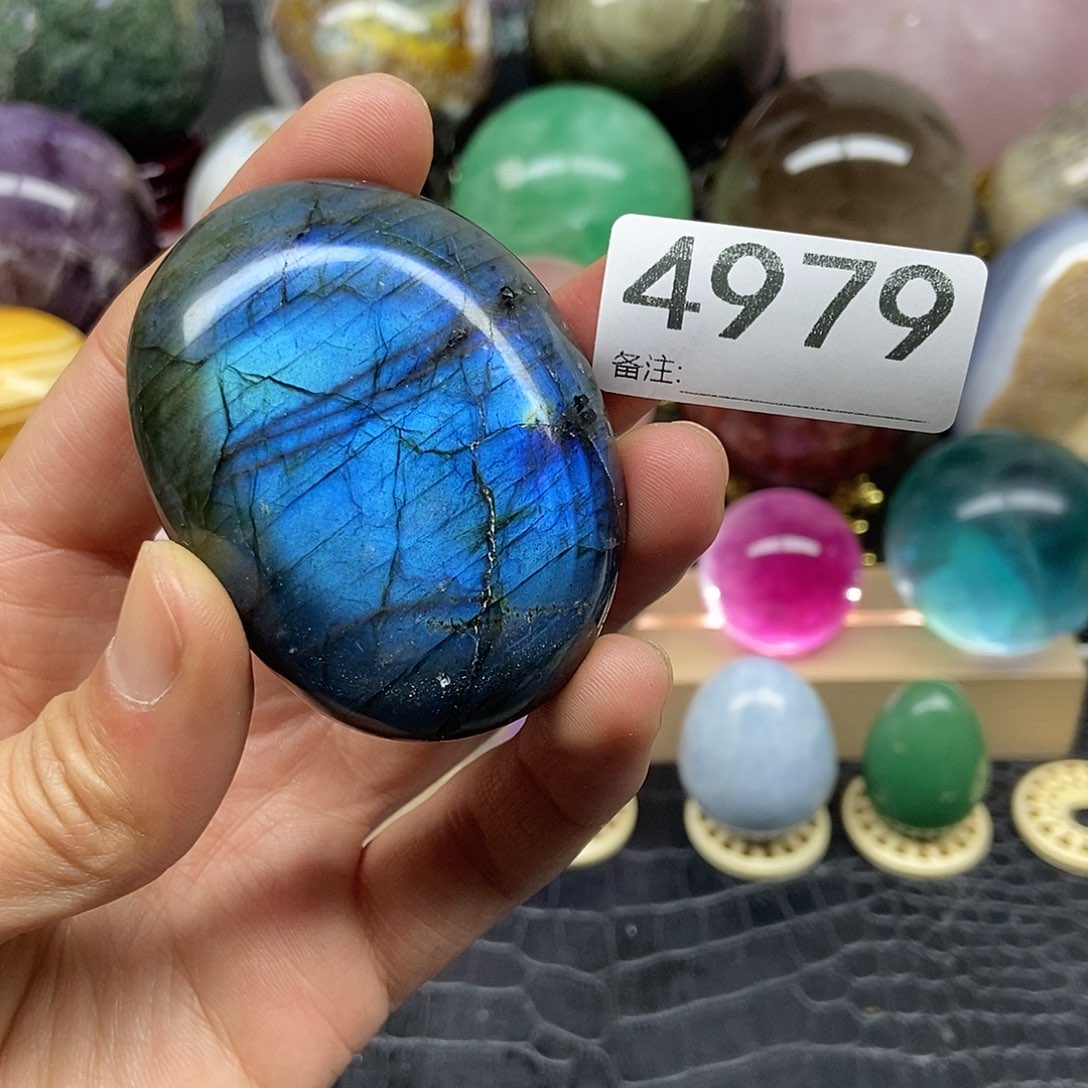 水晶摆件未镶嵌瑞***年摆件