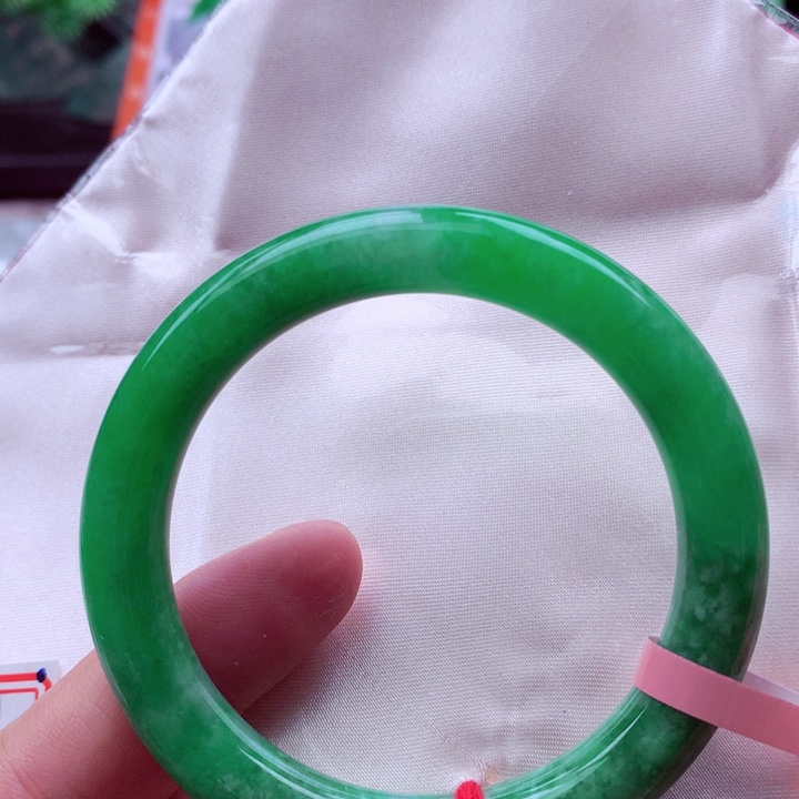 翡翠未镶嵌手镯翡翠