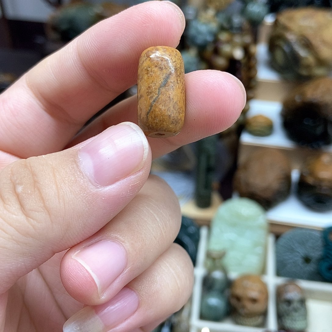 岫岩河磨玉（透闪石质玉）挂件未镶嵌