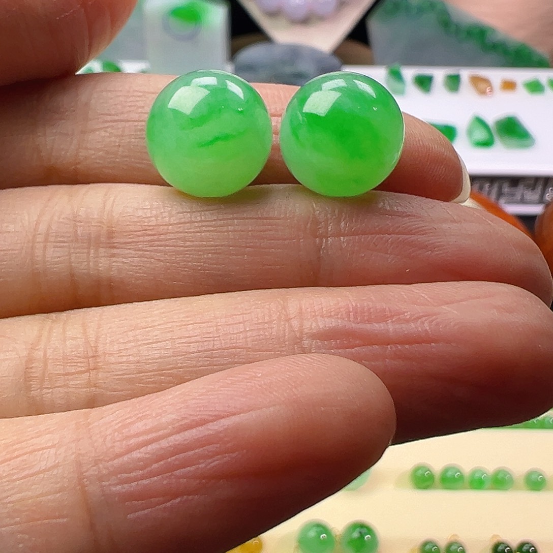 翡翠散珠翡翠冰飘绿圆珠卡12+