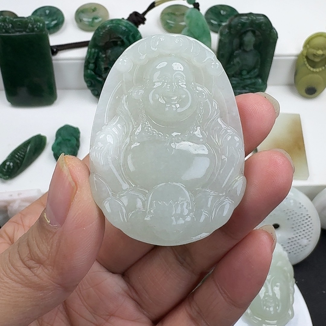 小***气独山玉未镶嵌颈饰
