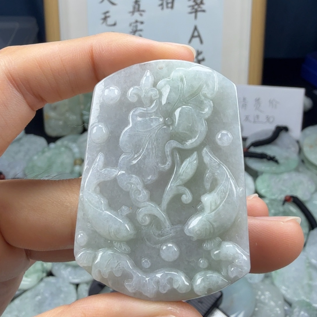 翡翠未镶嵌颈饰翡翠