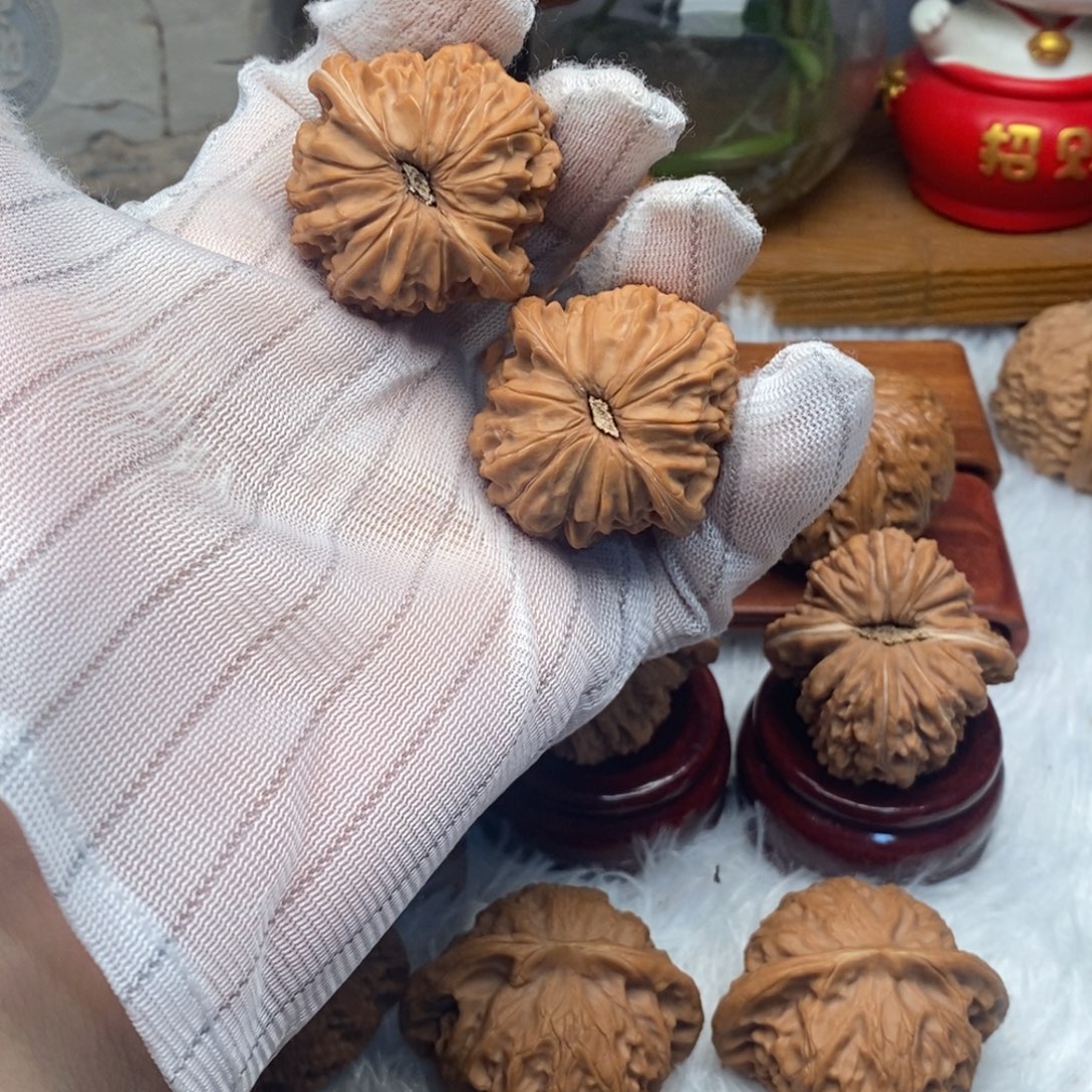 女***味吊坠文玩核桃37尺寸磨盘