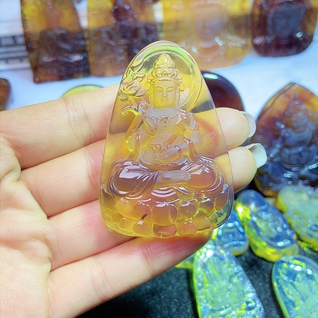 琥珀颈饰未镶嵌大师至