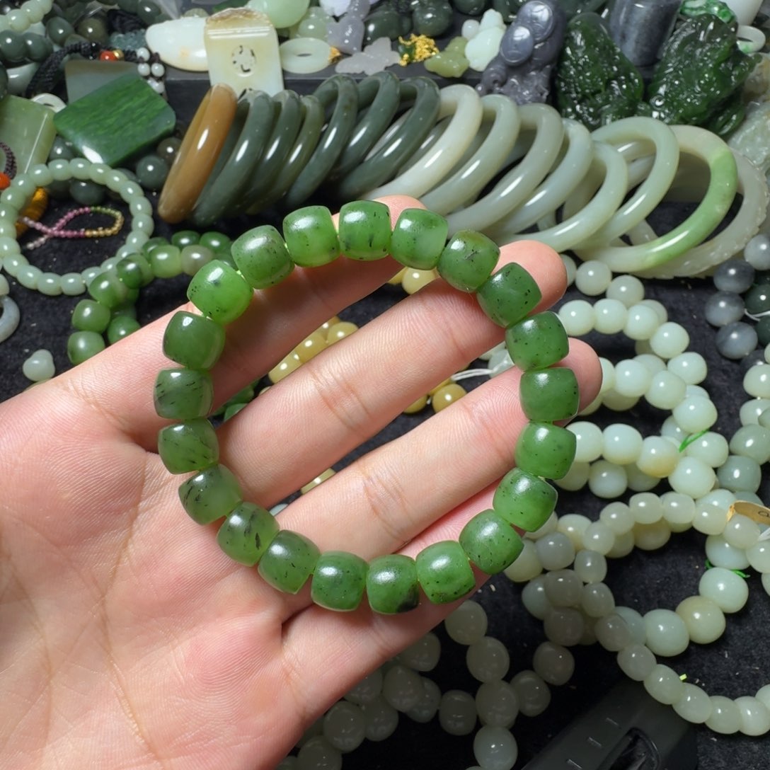 和田玉未镶嵌手串