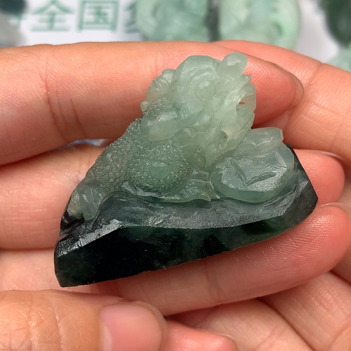 定制翡翠未镶嵌翡翠
