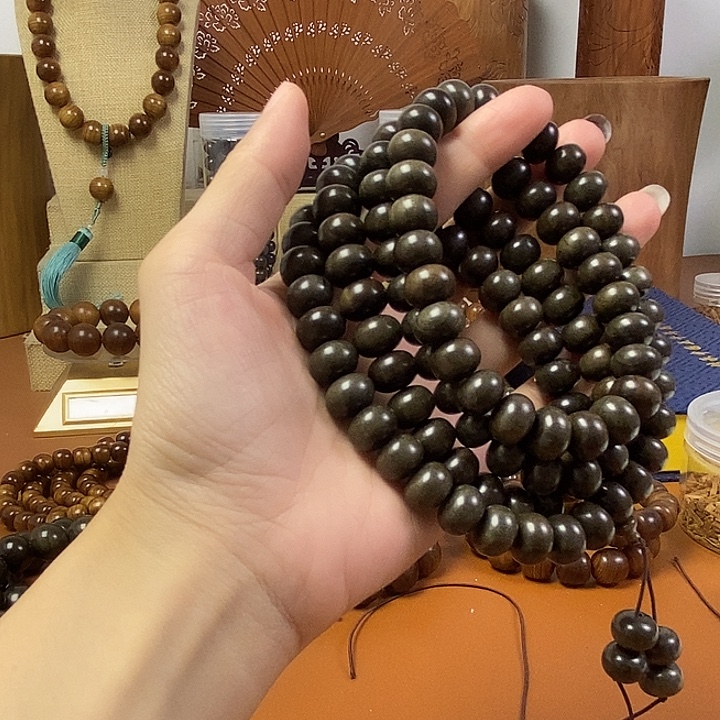 乐***遥檀香木老山檀香算盘珠阴沉9-12/108颗