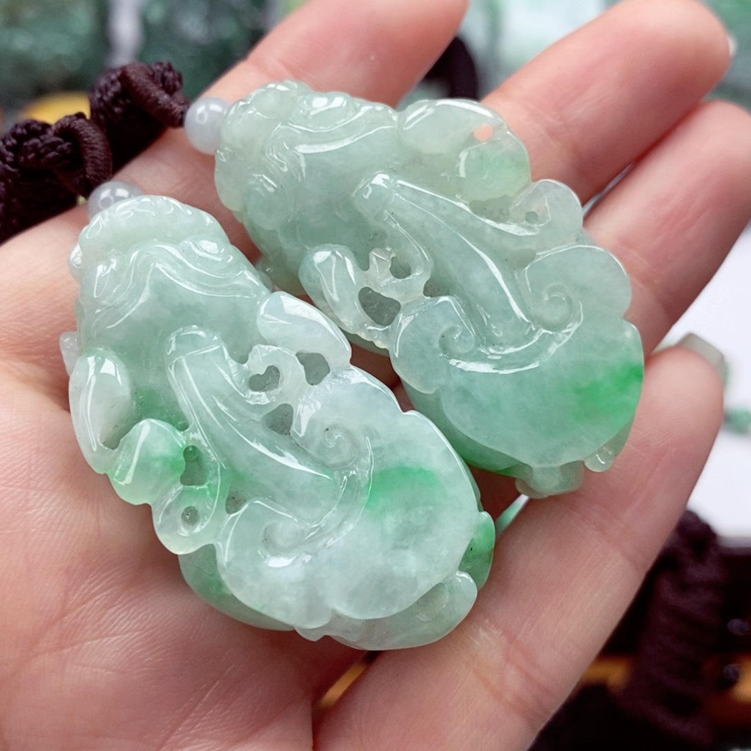 翡翠颈饰未镶嵌翡翠