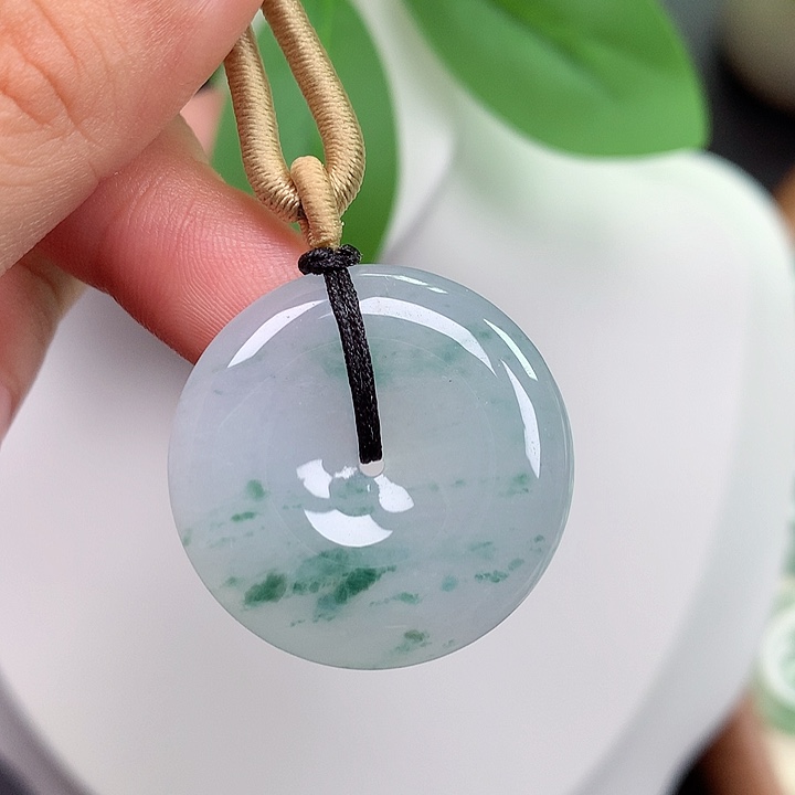 翡翠未镶嵌颈饰平安扣 27.9x5.6mm