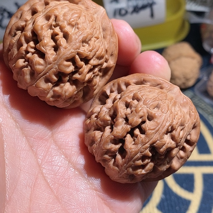 【闪购商品】文玩核桃吊坠凤凰台