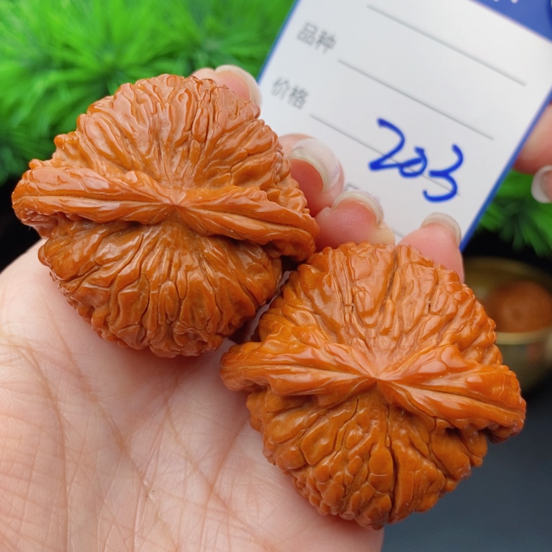 文玩核桃把件45闷白203