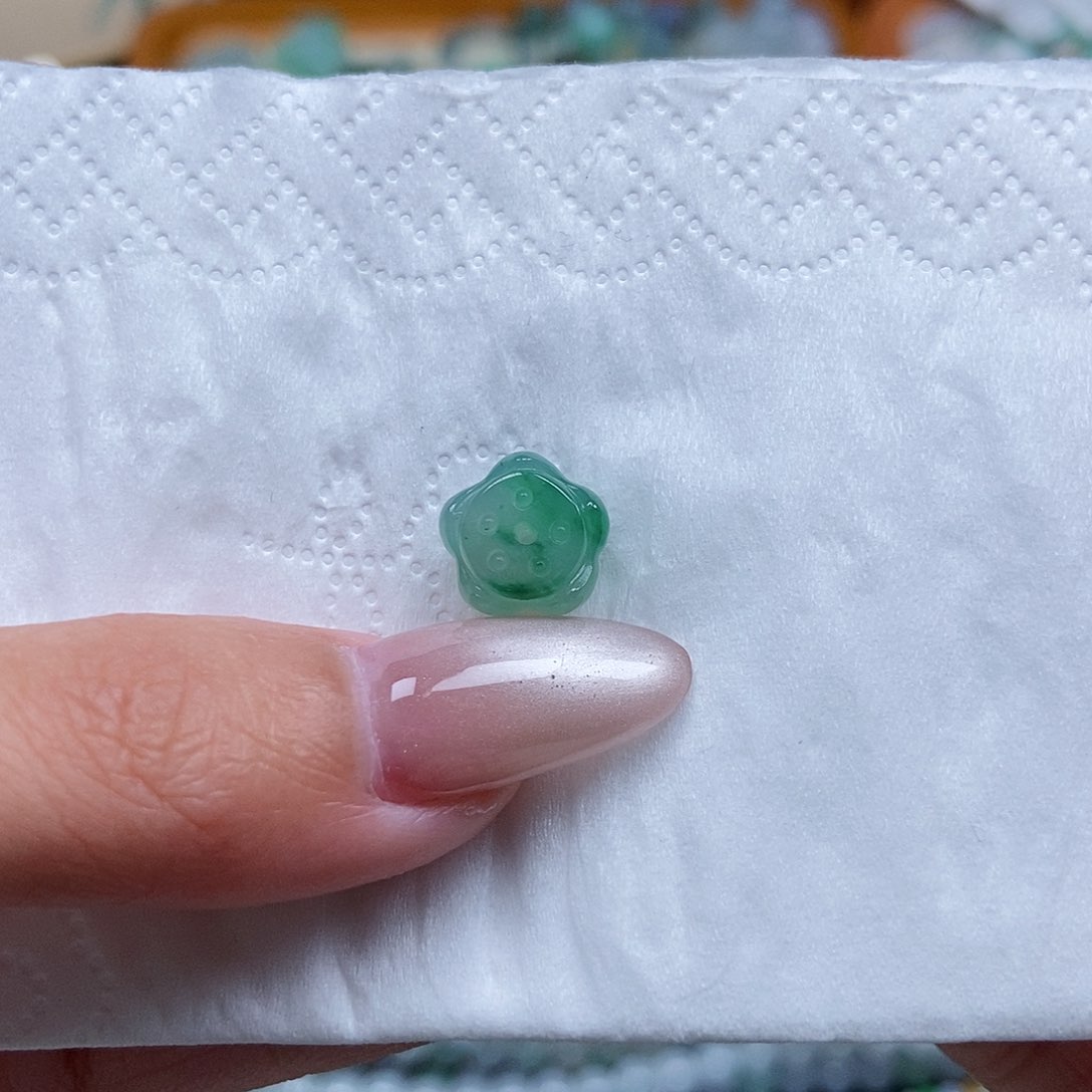 未镶嵌挂件翡翠闪