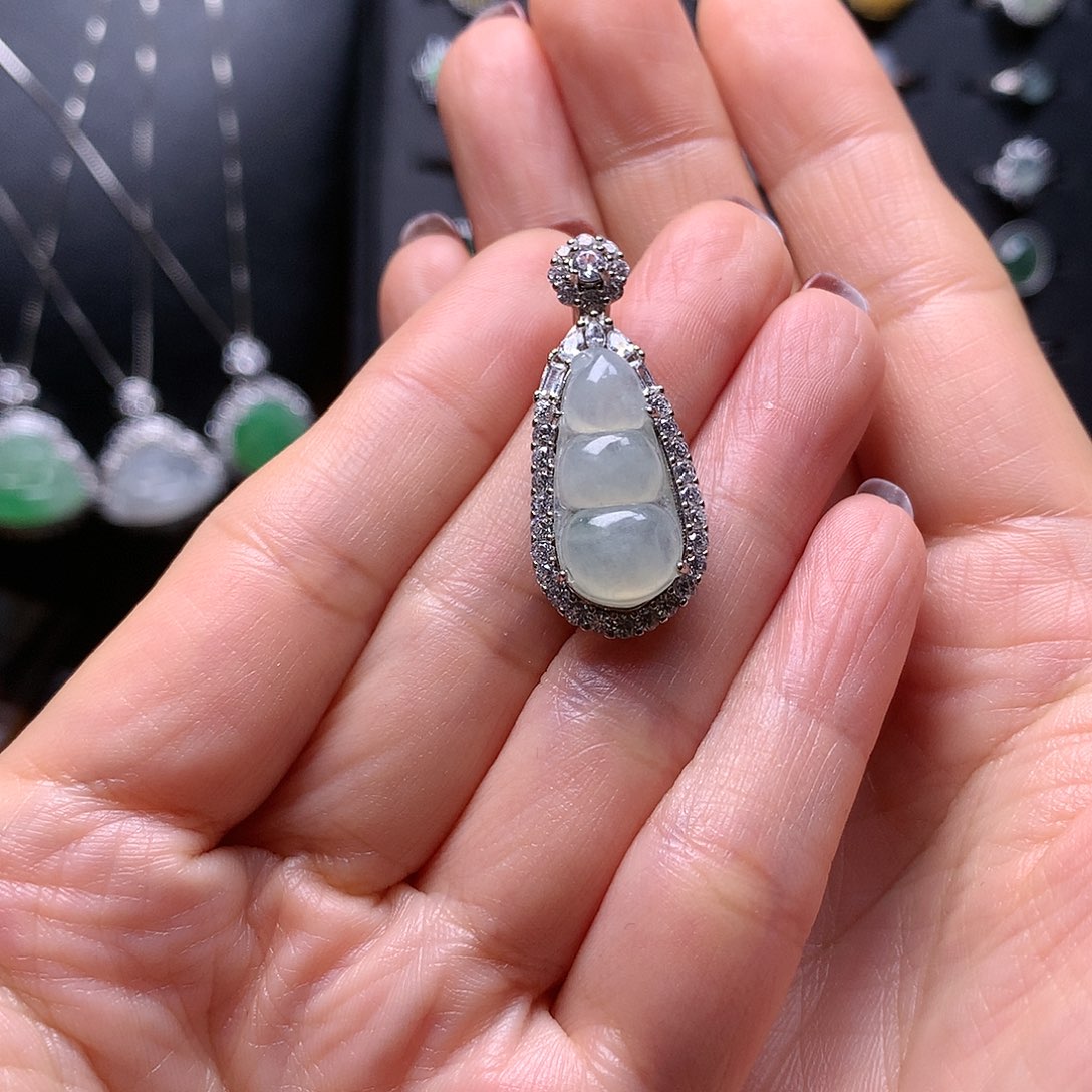 翡翠颈饰银S925镶嵌111111