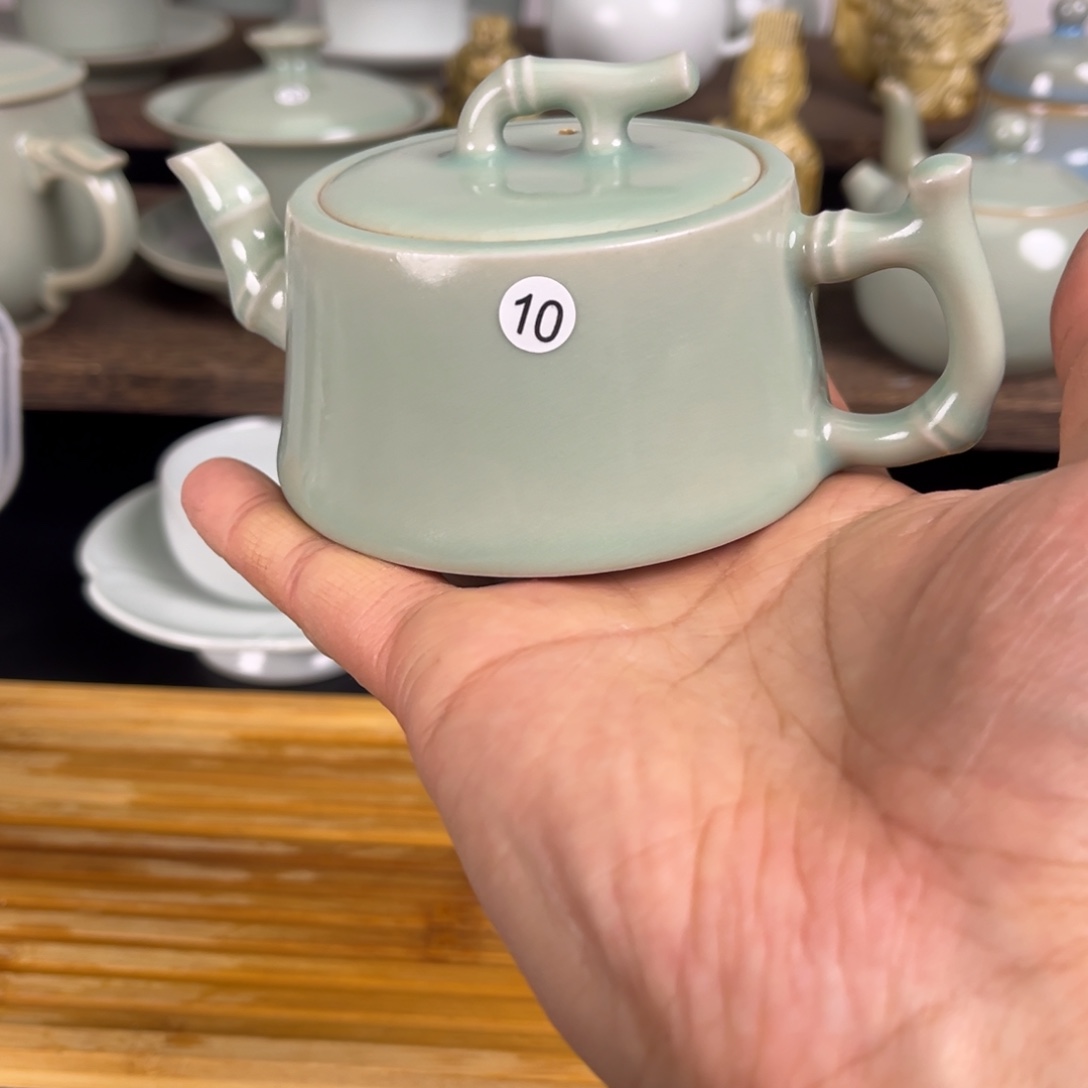 【闪购商品】微瑕竹节壶仿古釉