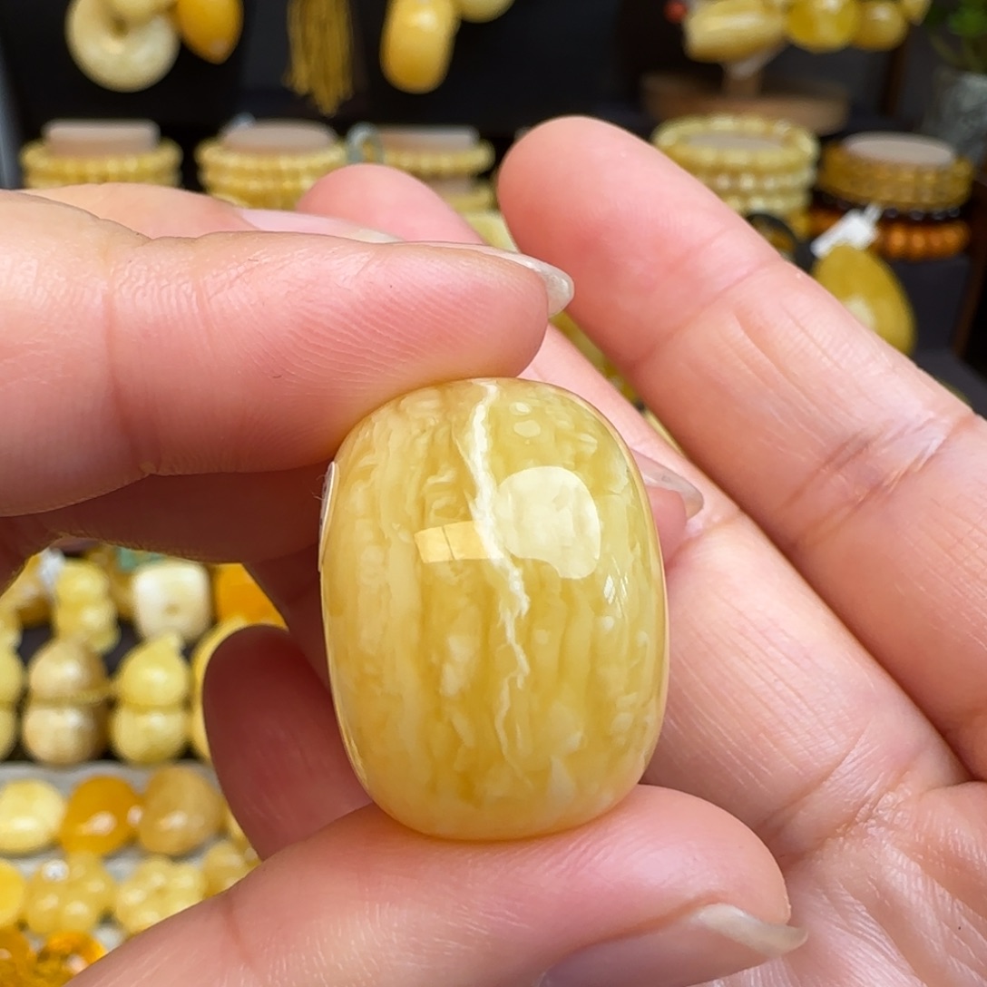 琥珀吊坠(不含链)未镶嵌俄料虎皮妖花蜜蜡墩子
