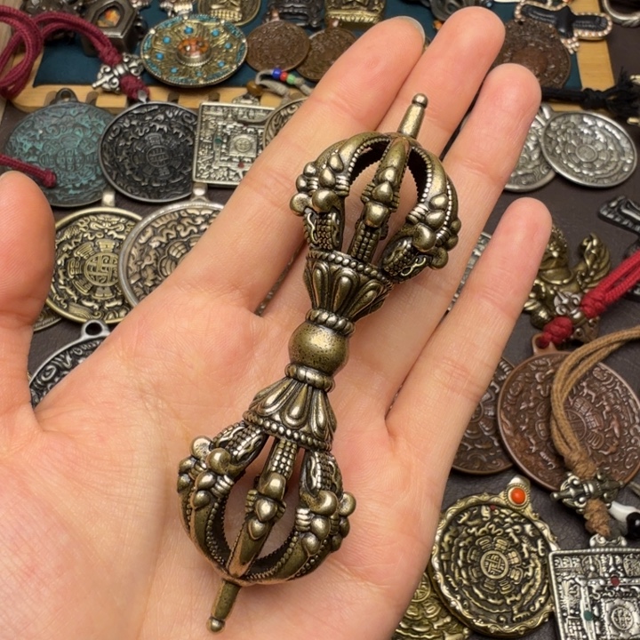 藏传文玩九宫如图